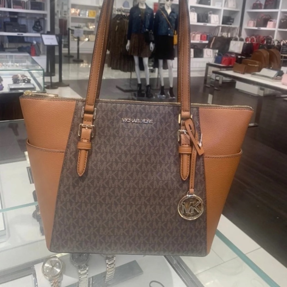 🌼SALE 🔥NEW MICHAEL KORS TOTE 🌼🌼